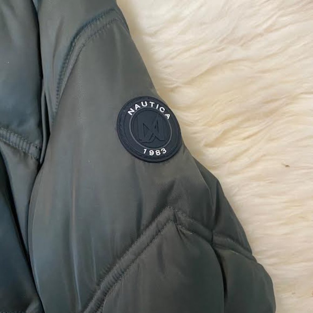NWT $195 NAUTICA Women XS Winter Snow Puffer Jacket with Faux Fur Trim Green - Picture 9 of 11